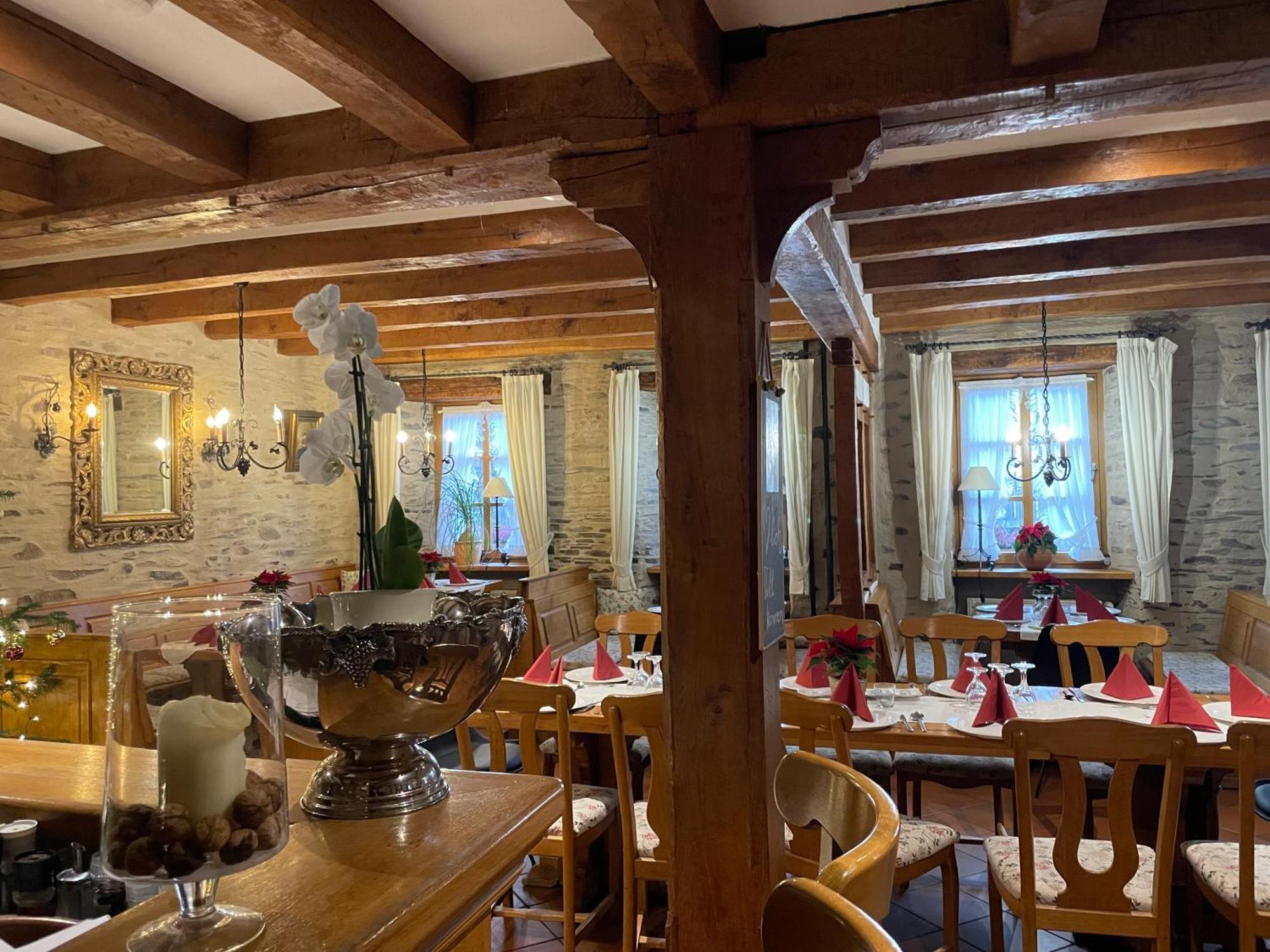 Hotel Landgasthof Simon Waldrach ภายนอก รูปภาพ